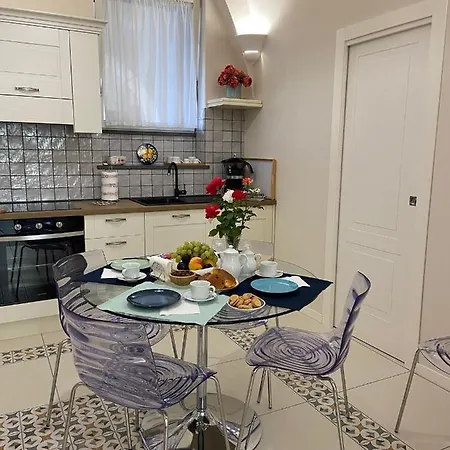 Maison Piccola Corte * 皮雅诺迪索伦托